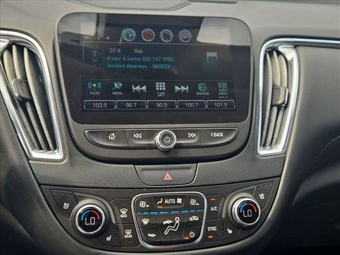 Certified 2017 Chevrolet Malibu Premier w/ Premier Sun and Wheel Package FWD image 14