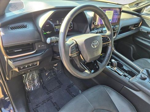 Used 2025 Toyota Grand Highlander AWD Hybrid image 10