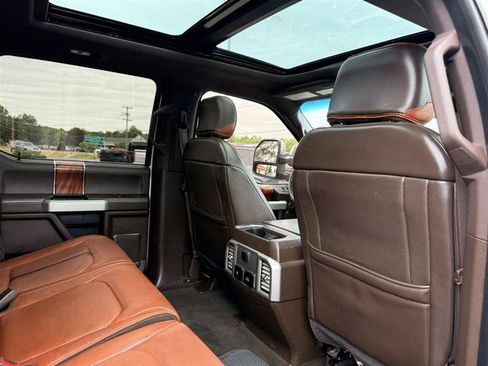 Used 2018 Ford F350 King Ranch w/ King Ranch Ultimate Package AWD/4WD image 18