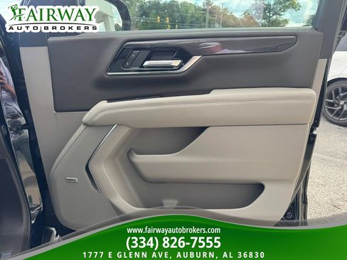 Used 2026 GMC Yukon Elevation w/ Elevation Premium Package AWD/4WD image 32