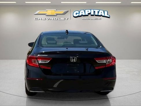 Used 2020 Honda Accord EX image 6