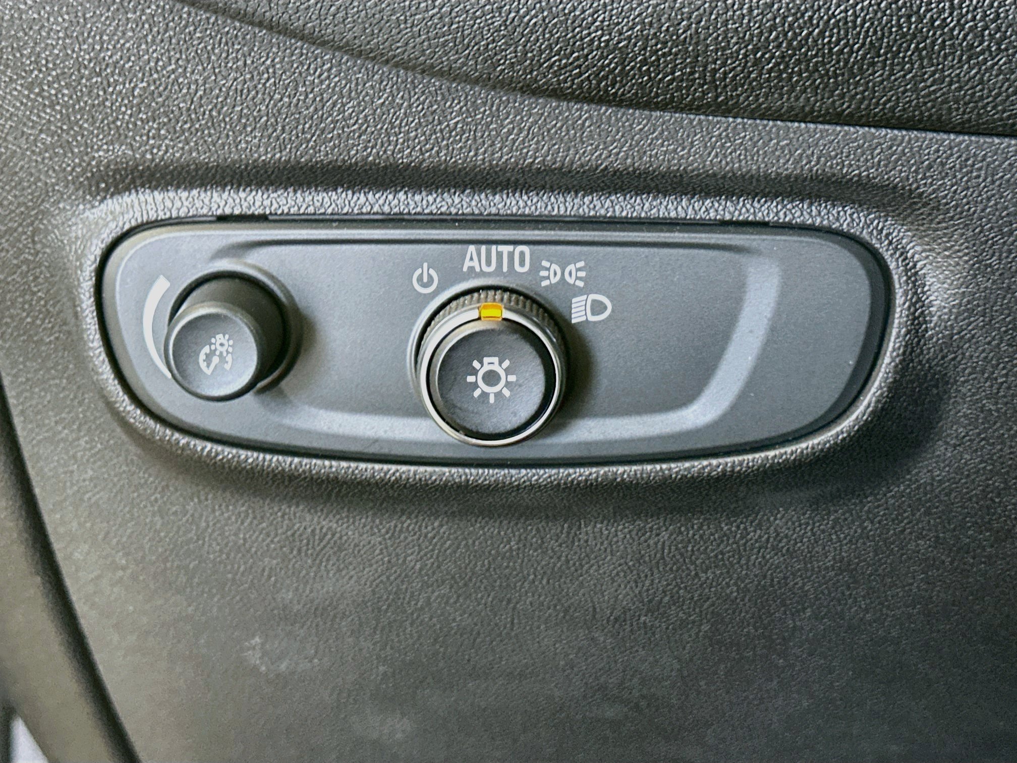 Used 2024 Chevrolet Equinox LS w/ LS Convenience Package FWD image 17