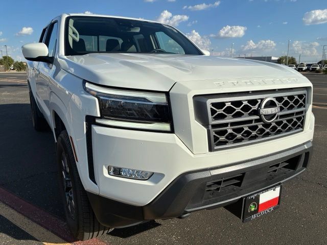 Certified 2024 Nissan Frontier SL w/ Technology Package AWD/4WD image 8