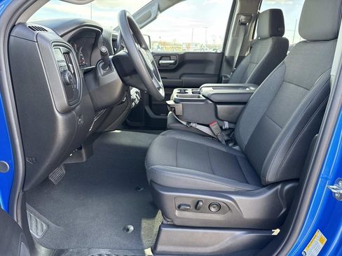 New 2026 Chevrolet Silverado 1500 Custom RWD image 9