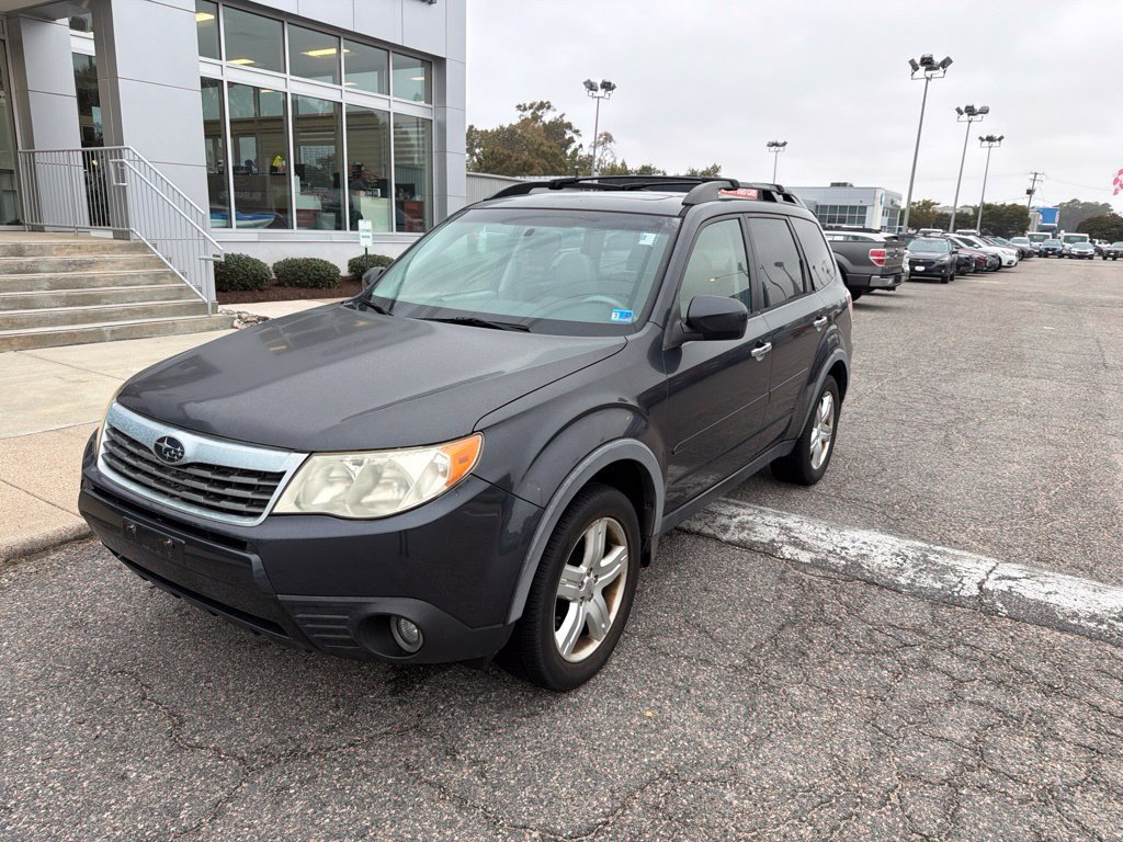 Used 2010 Subaru Forester 2.5X Limited AWD/4WD image 3