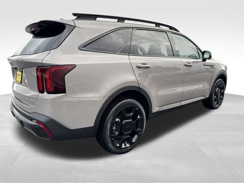 New 2025 Kia Sorento SX image 8