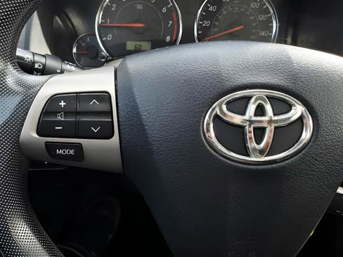 Used 2012 Toyota Corolla S image 26