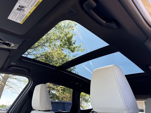 New 2026 BMW X1 xDrive28i AWD/4WD image 10