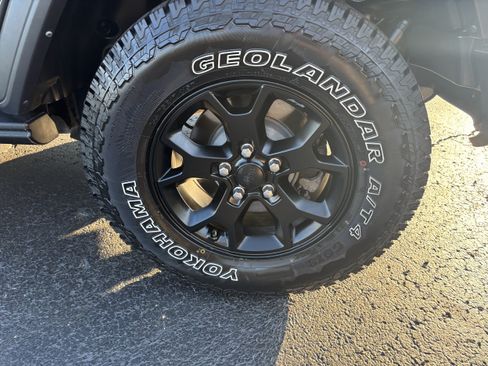Used 2021 Jeep Wrangler Unlimited Sport AWD/4WD image 12