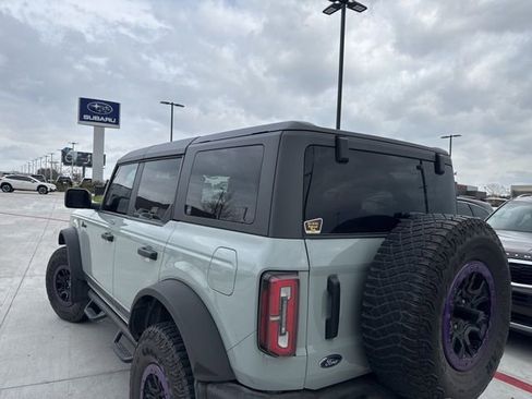 Used 2023 Ford Bronco Wildtrak image 6