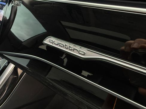 Used 2019 Audi Q8 Premium Plus w/ Premium Plus image 15