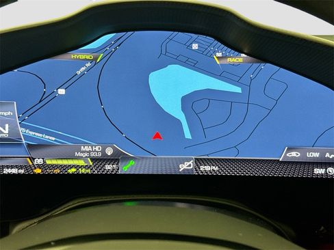 Used 2023 Ferrari SF90 Spider image 13