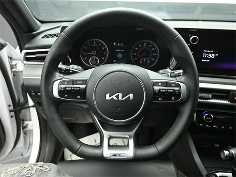 Used 2023 Kia K5 GT-Line image 15