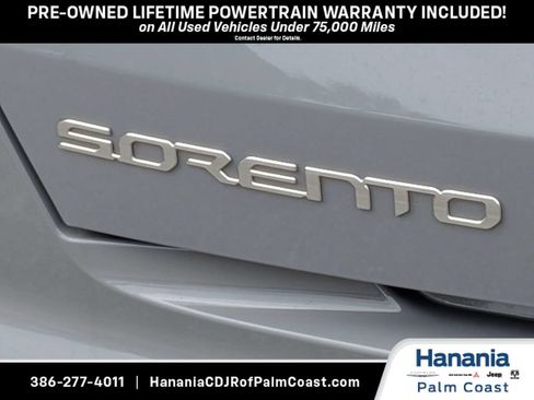 Used 2023 Kia Sorento EX w/ Panoramic Sunroof Package FWD image 12