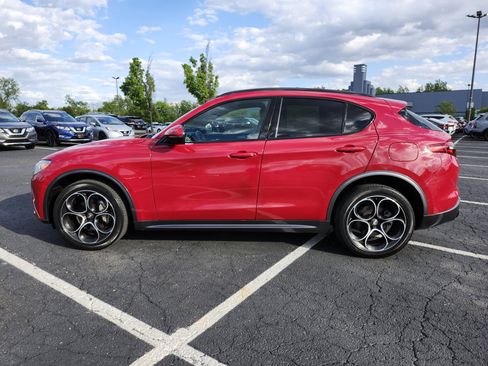 Used 2023 Alfa Romeo Stelvio Ti AWD/4WD image 18