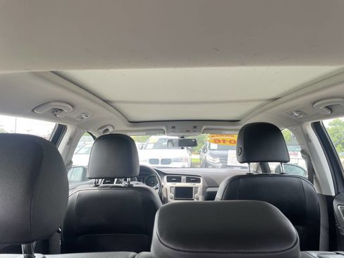 Used 2016 Volkswagen Golf Limited Edition image 20