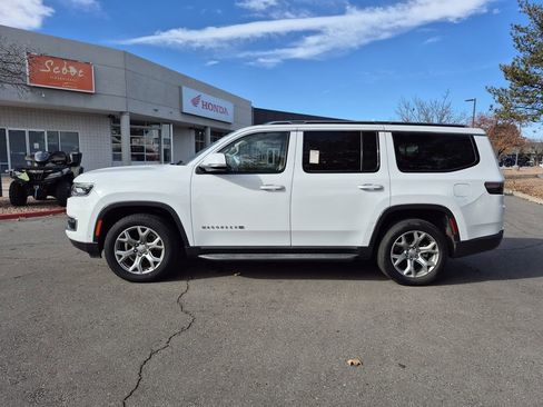 Used 2022 Jeep Wagoneer Series II image 4