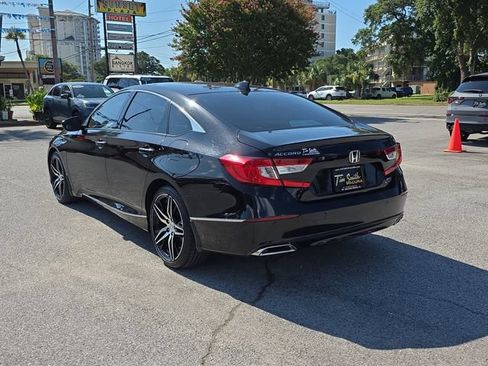 Used 2022 Honda Accord Touring image 6