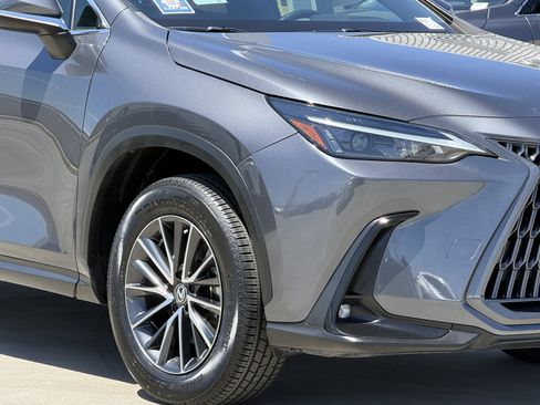 Certified 2024 Lexus NX 250 FWD w/ Towing Package (2000 Lbs) image 4
