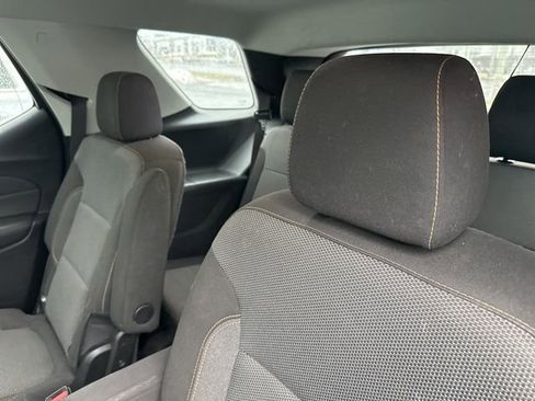 Used 2019 Chevrolet Traverse LT image 9