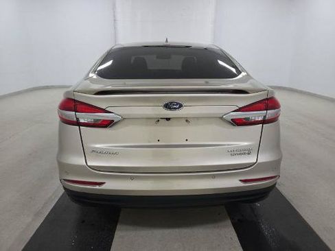 Used 2019 Ford Fusion Titanium FWD image 5