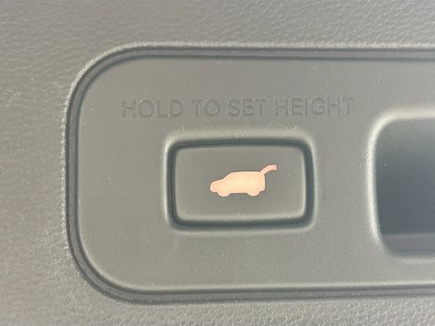 Used 2023 Acura MDX SH-AWD w/ Technology Package image 32