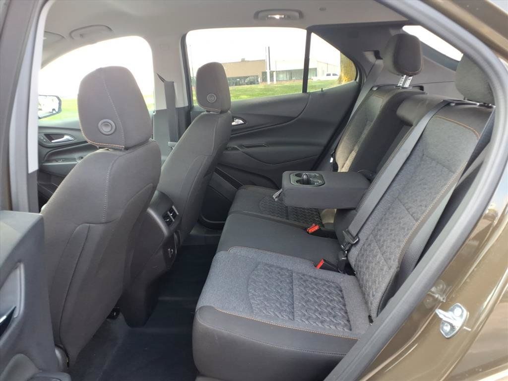 Used 2024 Chevrolet Equinox LT FWD image 28