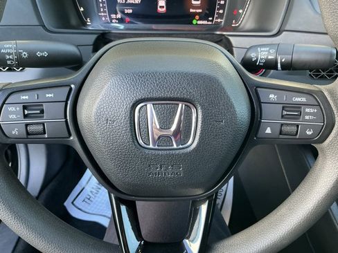 Used 2025 Honda Accord LX image 28