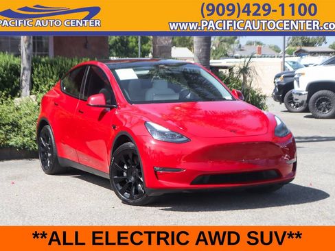 Used 2023 Tesla Model Y Long Range AWD/4WD image 1