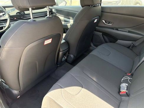 New 2026 Hyundai Elantra SE FWD image 9