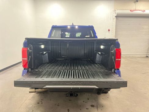 Used 2025 Toyota Tacoma TRD Sport image 23