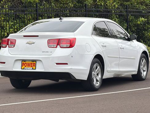 Used 2014 Chevrolet Malibu LS w/ Protection Package FWD image 4