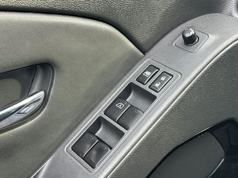 Used 2022 Nissan Frontier PRO-4X w/ Pro-4X Premium Package image 13