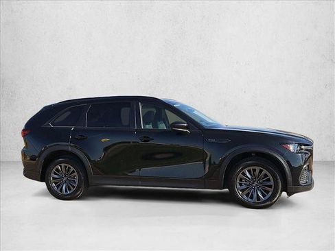 Used 2025 MAZDA CX-70 3.3 Turbo w/ Preferred Package AWD/4WD image 4