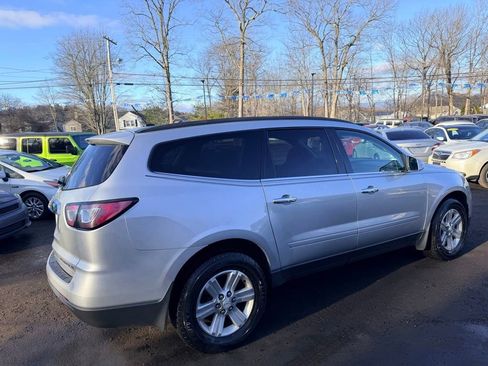 Used 2014 Chevrolet Traverse LT image 10