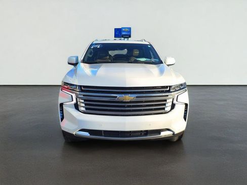 Used 2024 Chevrolet Suburban High Country AWD/4WD image 3