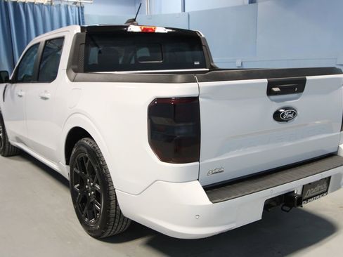 Used 2025 Ford Maverick Lobo image 30