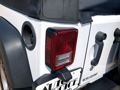 Used 2011 Jeep Wrangler Sport AWD/4WD image 22