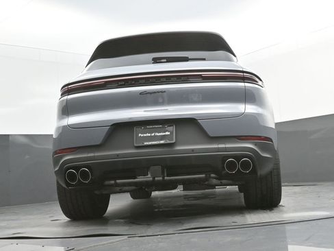 New 2026 Porsche Cayenne image 24