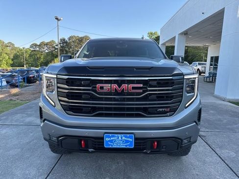 Used 2025 GMC Sierra 1500 AT4 w/ AT4 Premium Package AWD/4WD image 2