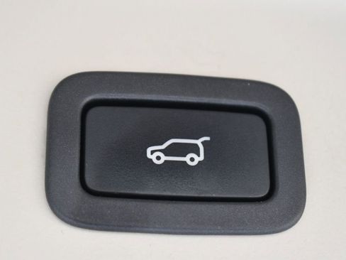 Used 2018 Land Rover Range Rover HSE image 9