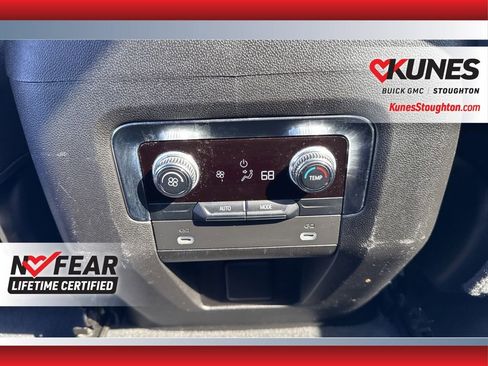 Used 2023 GMC Yukon SLT image 42
