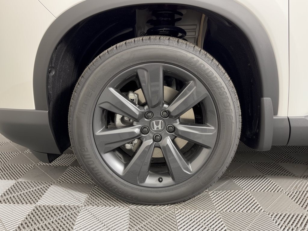 New 2026 Honda Pilot Sport image 13