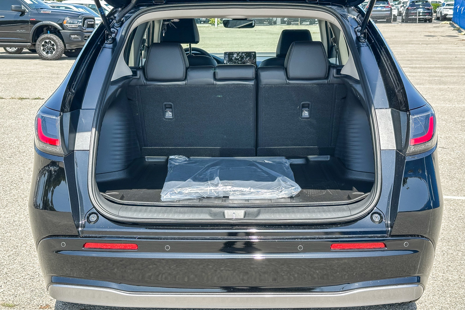 New 2027 Honda HR-V EX-L image 13
