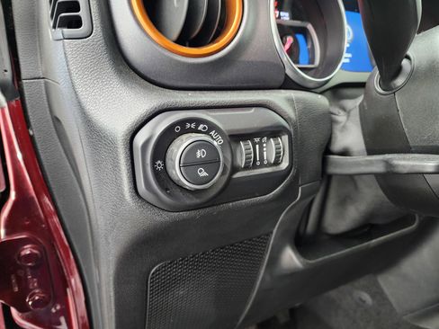 Used 2021 Jeep Gladiator Mojave image 39