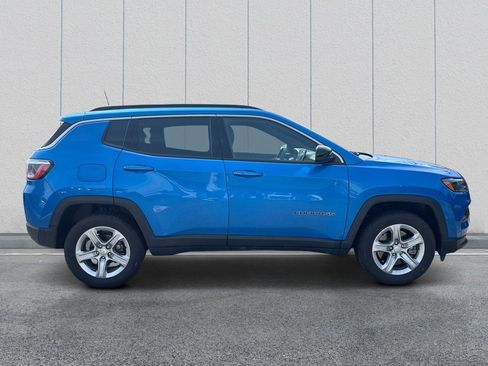 Used 2023 Jeep Compass Latitude w/ Convenience Group image 8