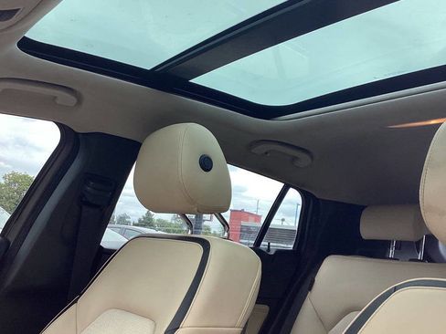 Used 2018 INFINITI QX30 AWD image 25