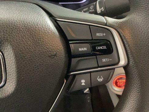 Used 2018 Honda Accord EX image 18