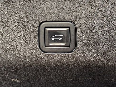 Used 2021 GMC Yukon SLT w/ SLT Luxury Plus Package image 35