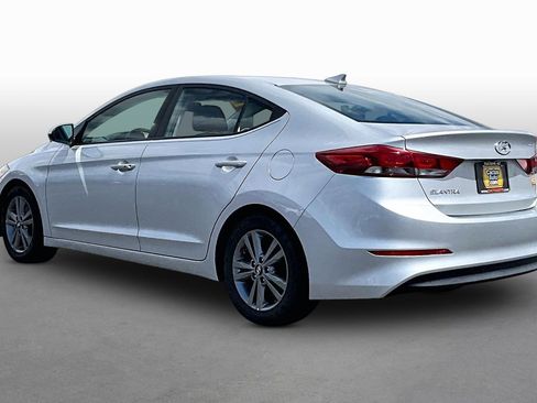 Used 2017 Hyundai Elantra Value Edition FWD image 11